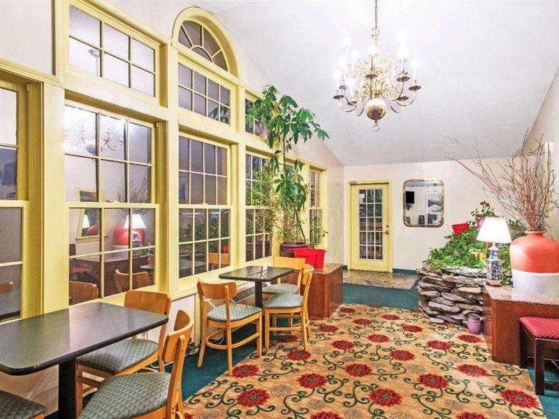 Knights Inn Hadley Luaran gambar