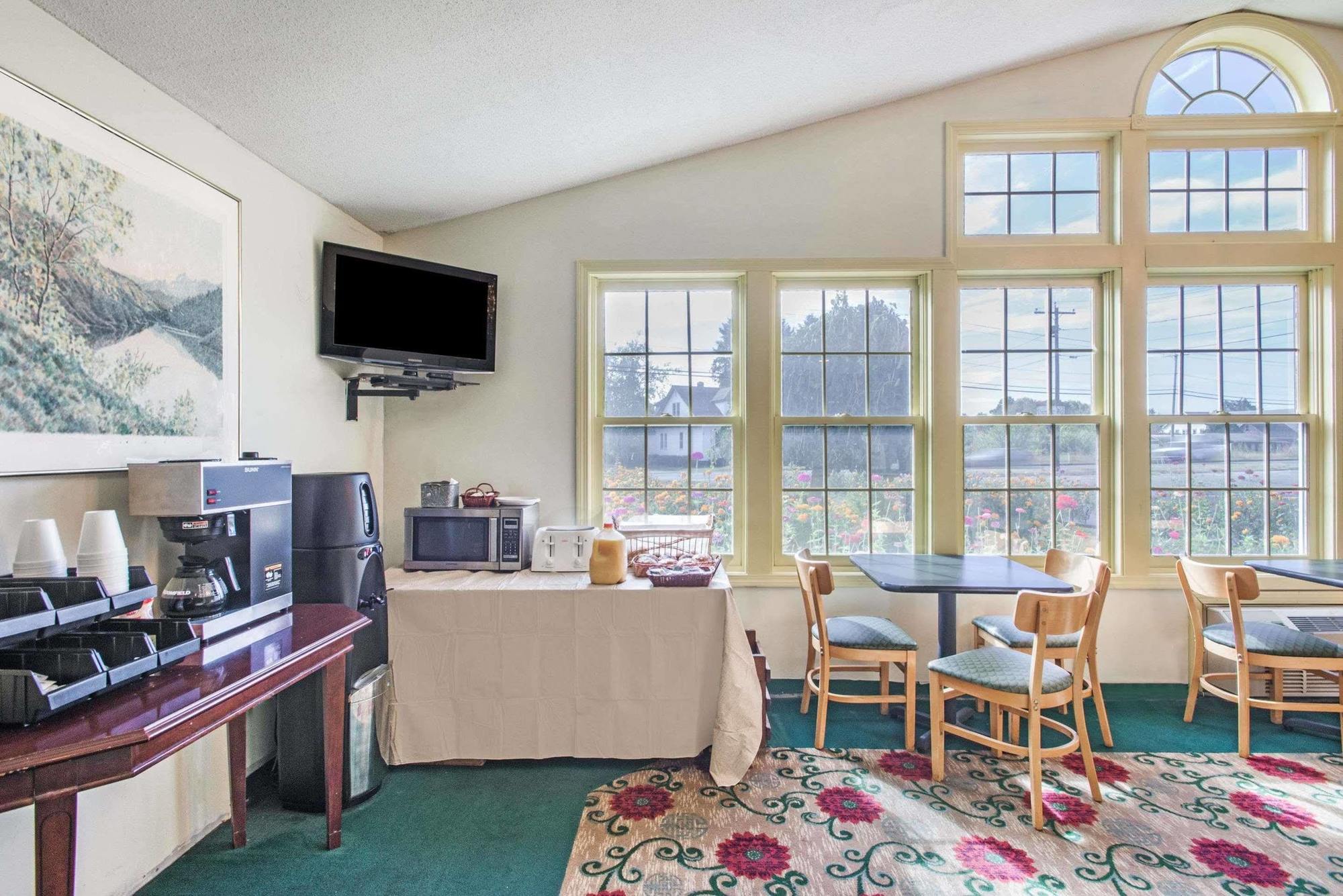 Knights Inn Hadley Luaran gambar